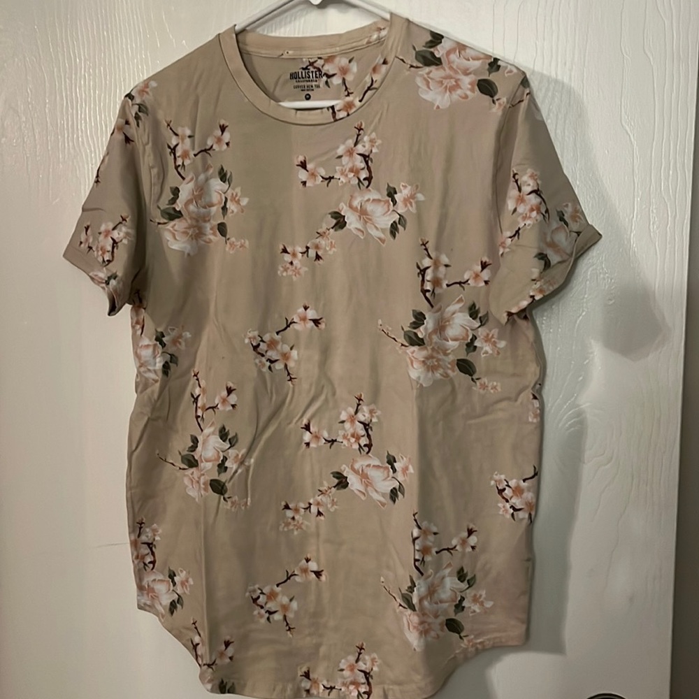 Holliater Mens t shirt size M